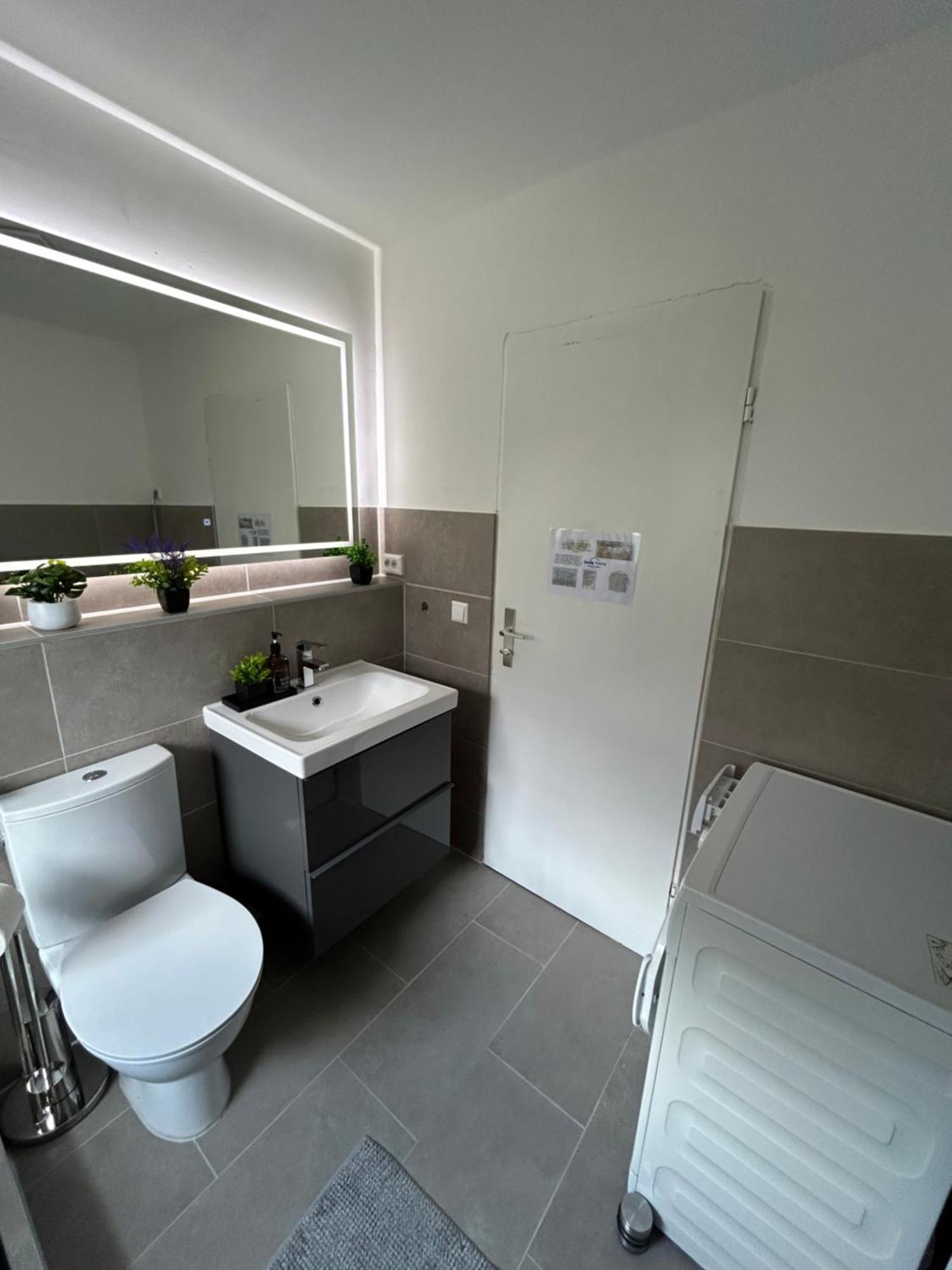 Renovated Flat - Prime Location Near Marienplatz Apartment Stuttgart Exterior photo